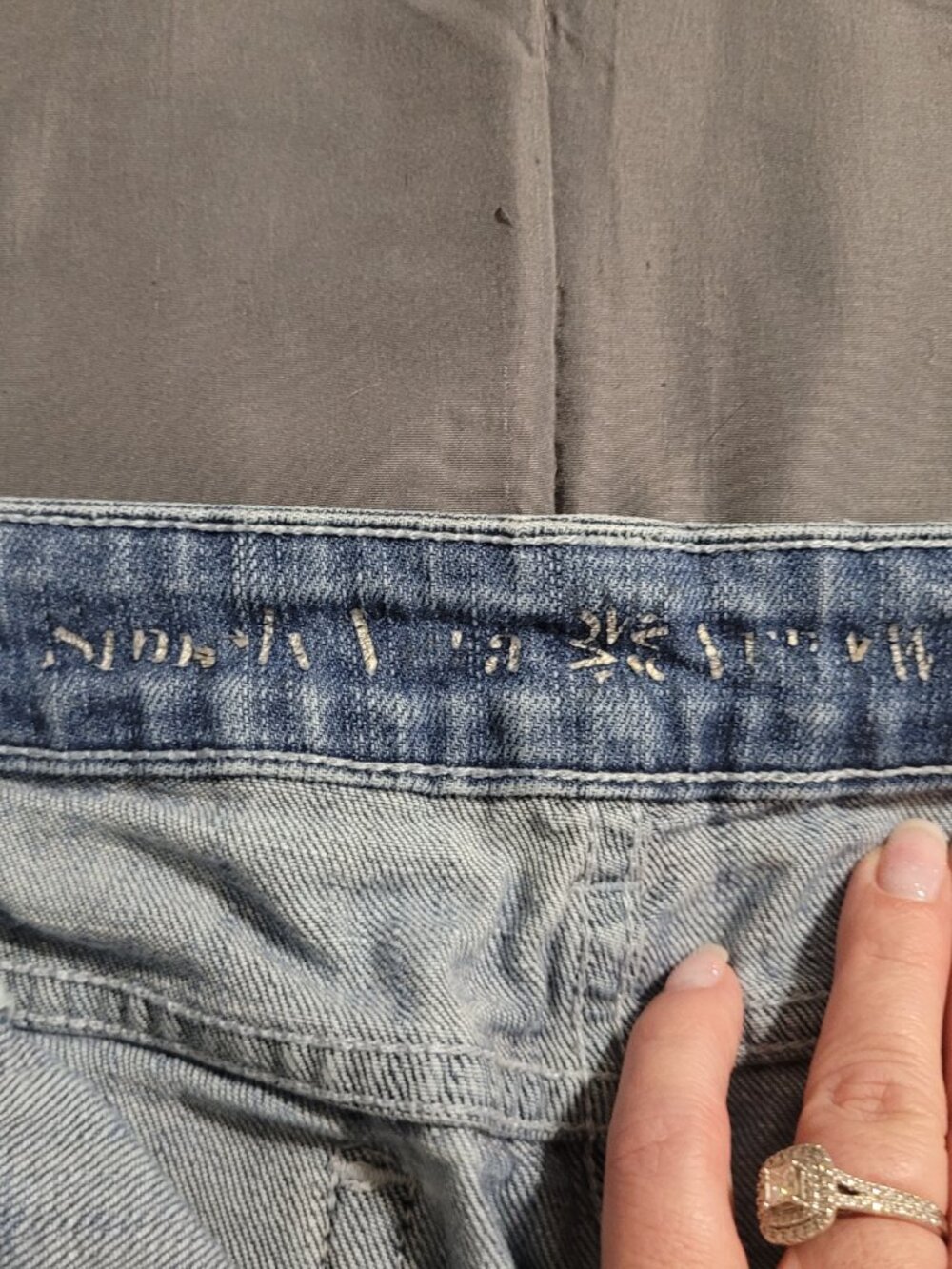 Shorts - Picture 3 of 3